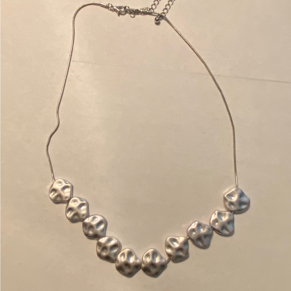 Accessories - Costume jewelry necklace